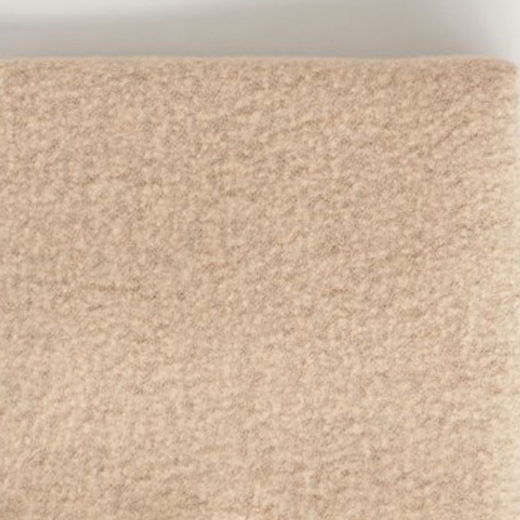 Long soft scarf - Picture 2 of 3